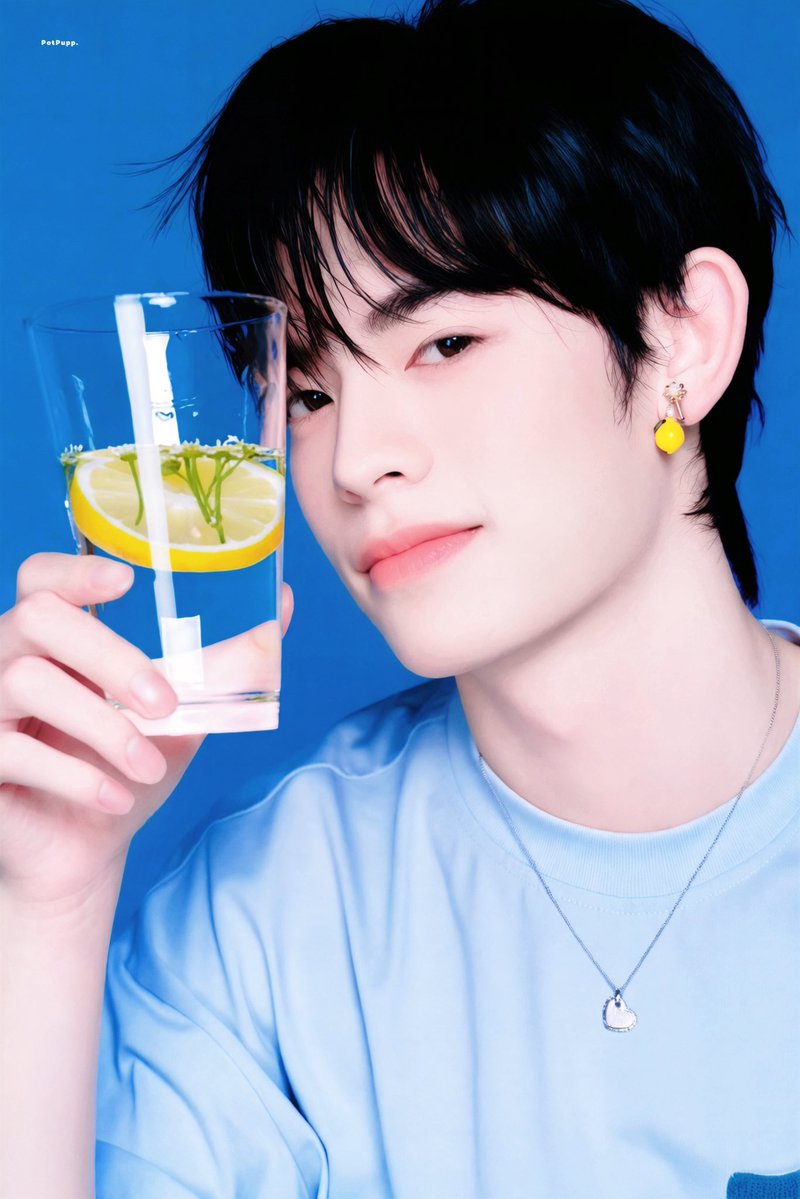 PotatoPuppyi's tweet photo. As pure as a clear spring🍋

#porsuppakarn https://t.co/Ksqs6rjvWI