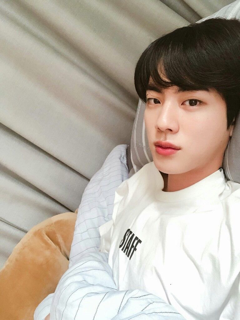 jinselfies's tweet photo. https://t.co/VqpIJ90tjU