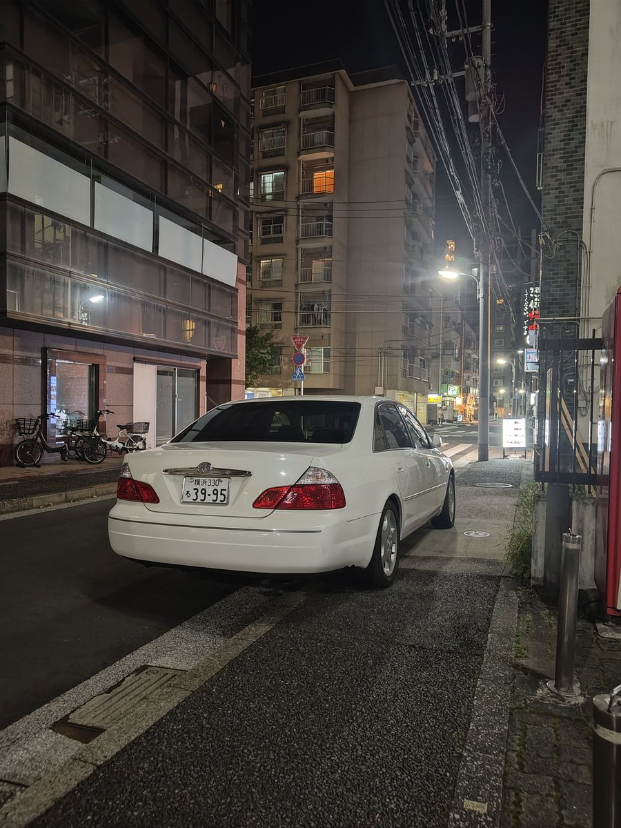 super9_xciting's tweet photo. 通りすがりのカップルに
綺麗なセルシオって言われた車 https://t.co/GbJsZAY4XZ