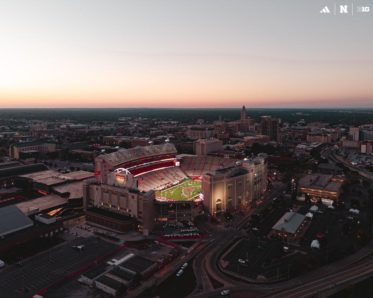 HuskerFootball's tweet photo. We ride. https://t.co/H5azdBlxM4