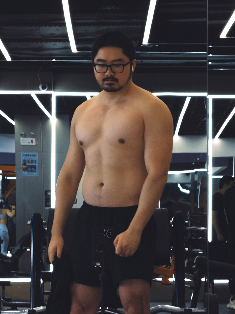 youtiange's tweet photo. 🏋️‍♀️ https://t.co/KR8EhqbsCj