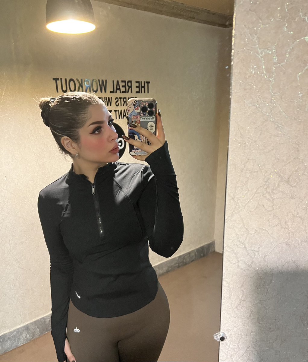 _mhtaa_'s tweet photo. Gym core: https://t.co/OIuGUKDjae