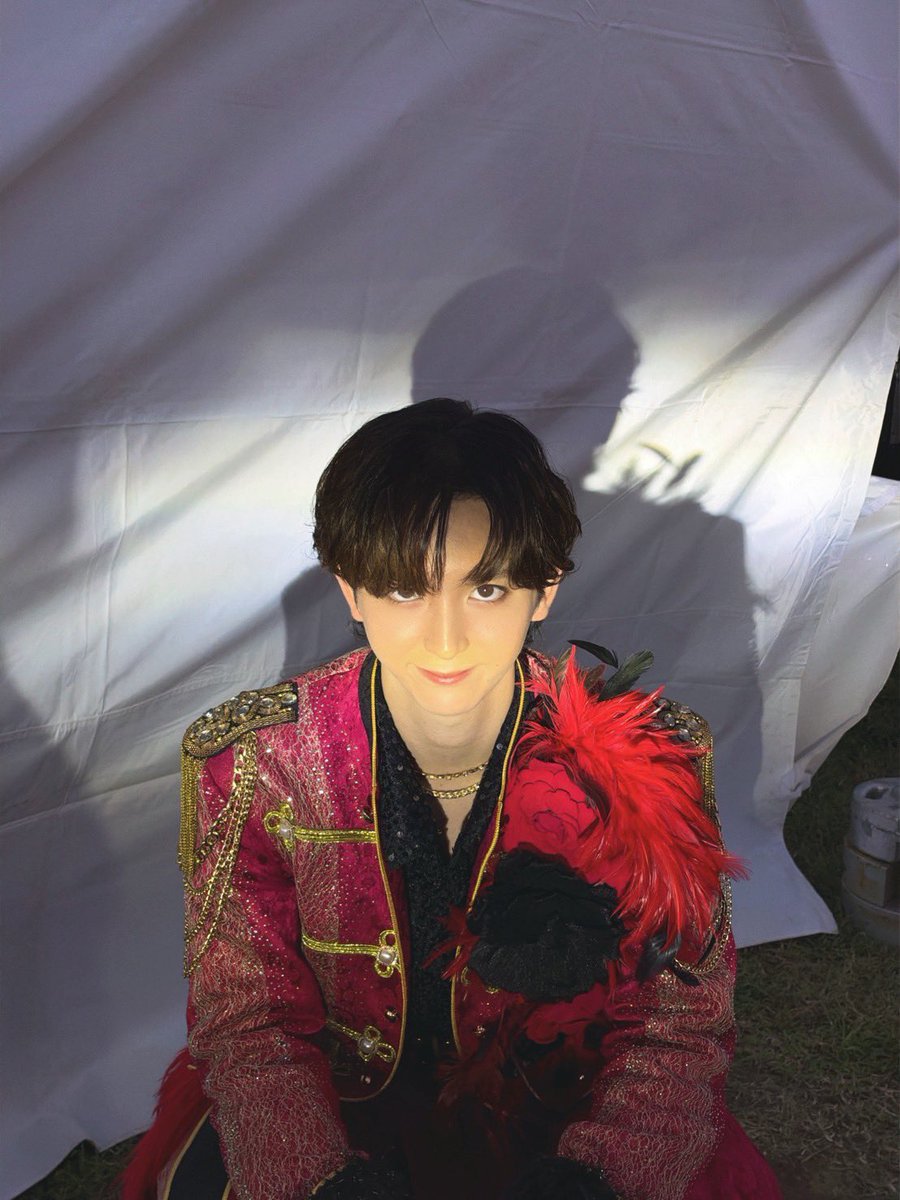 Lienel_official's tweet photo. 豊砂公園でのリリイベありがとうございました！！最高に楽しかったです！暑かったからしっかりお水飲んで体調管理してね！あと、そうせに写真お願いしたら変な画角しか撮ってくれなかった。
見せる時もずっと笑ってやがったし。あいつ。。。
また明日ね🎶

#高岡ミロ Instagram💚
🔗https://t.co/ALLBvURRRX

#Lienel #リエネル
#リエネル_愛のダバダ
#リエネルの思い出