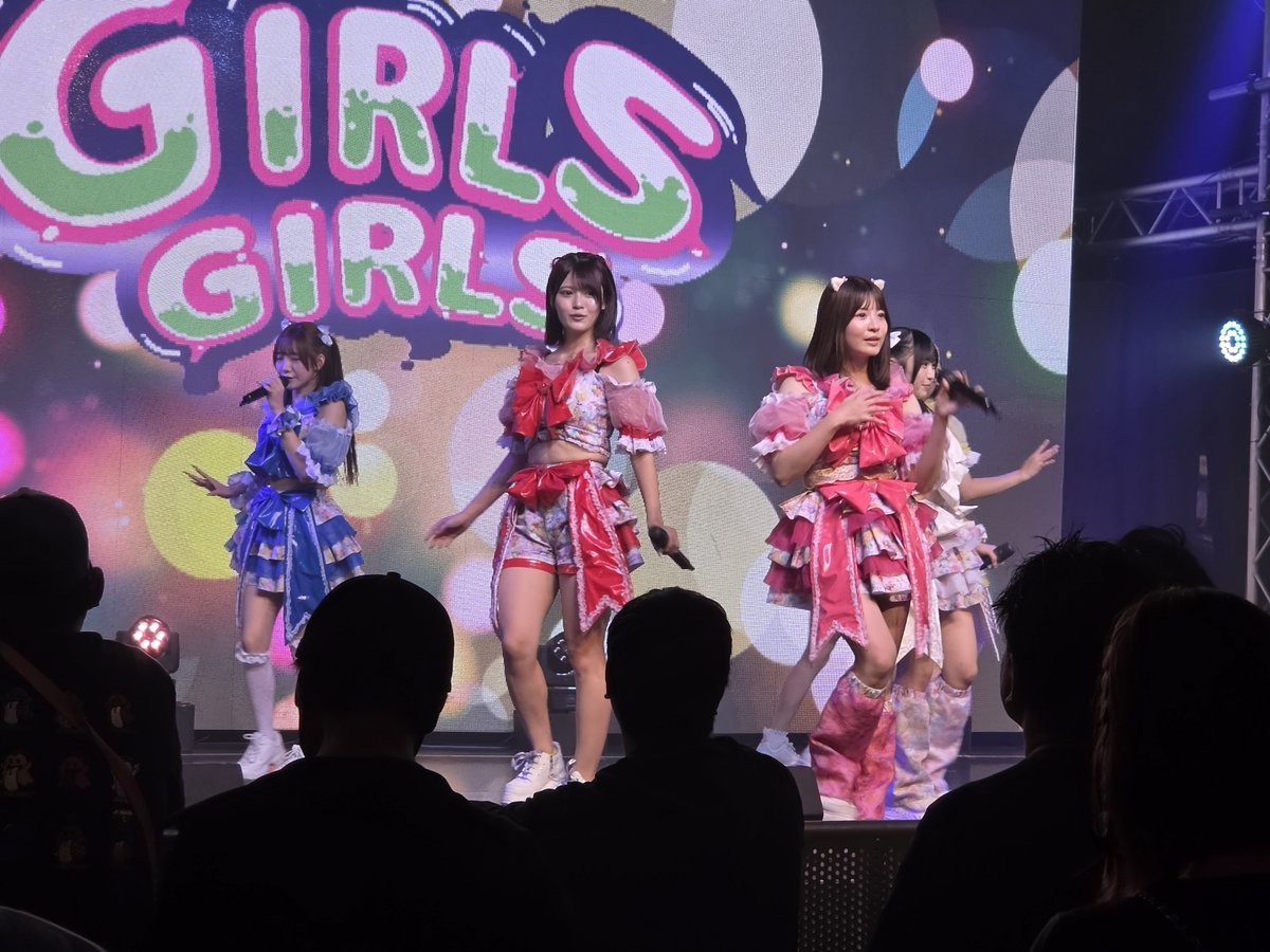 horishiori's tweet photo. 10/10① TOKYO GIRLS GIRLS extra!!＠白金高輪SELENE b2終了しました🌈朝から行われたアイドル対バン。終始アツいステージパフォーマンスが展開されました！ルルネージュ、miao、アイテムはてるてるのみ、オカシリゾートの写真を載せときます📸 https://t.co/3JTgrC7pNw