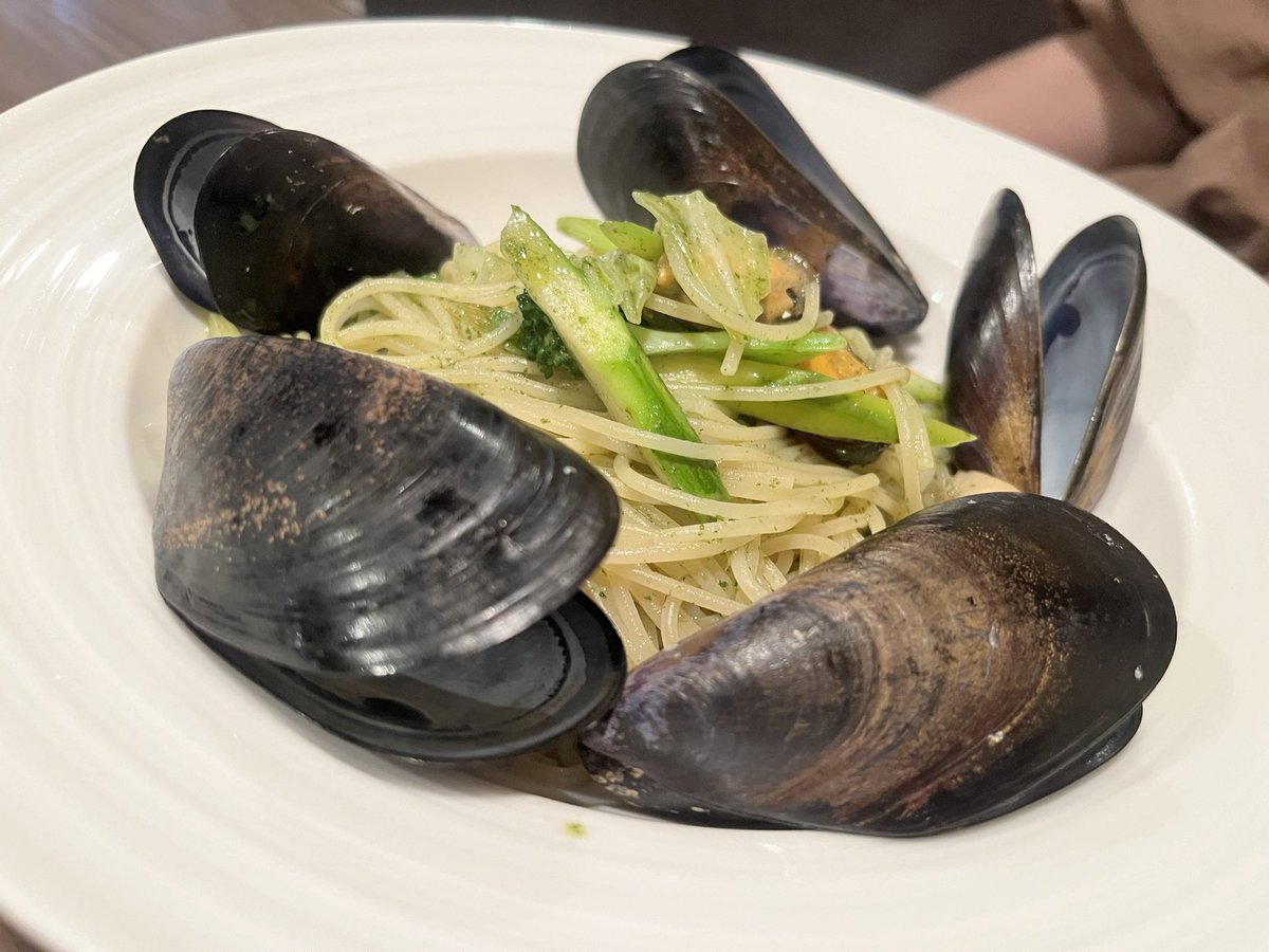 rinrinpuku's tweet photo. 今日のランチ✨
香林坊せせらぎ通りの『Golosetto』🇮🇹さんへ😋

パスタランチを頂きましたが、美味しい〜
私はイワシ🐟とトマト🍅

通常平日しかランチ営業されていないのですが、今日は連休という事で営業されてたそう！行けてラッキーでした😆😆

#金沢ランチ https://t.co/DCubT9ihmA