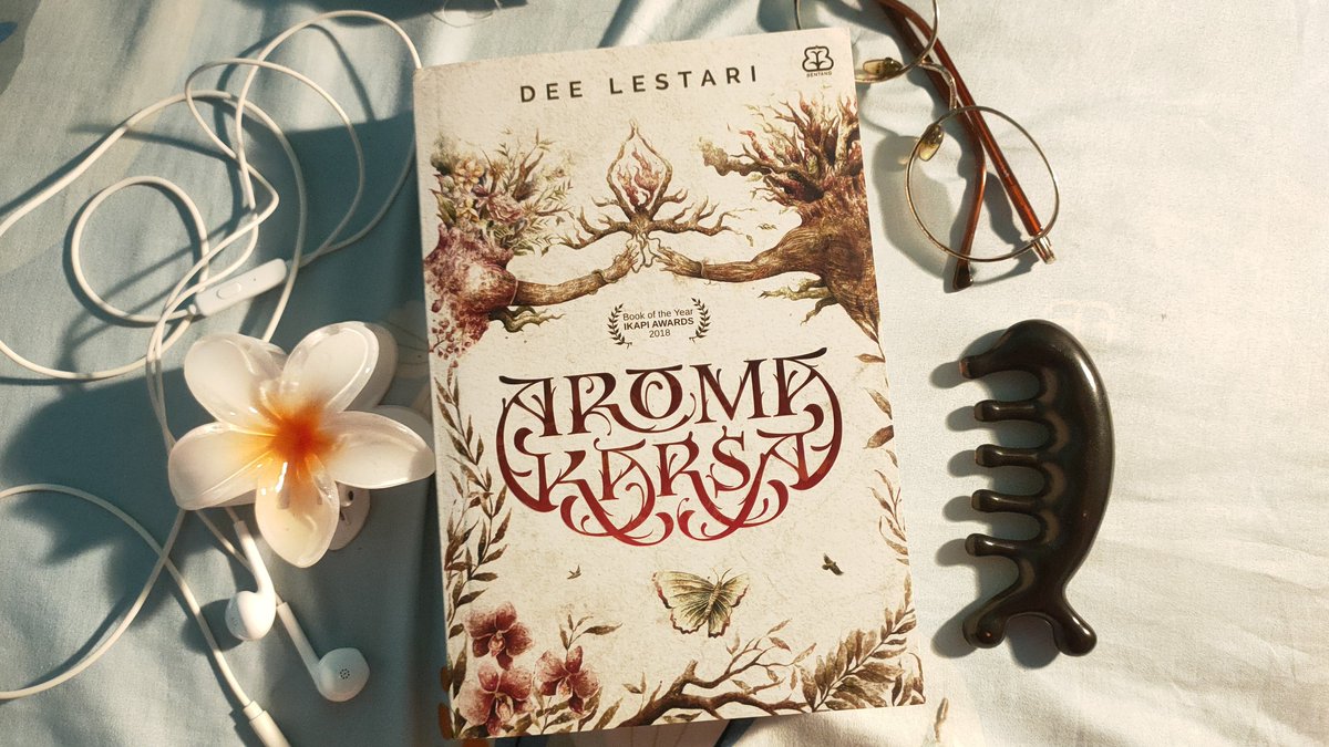 nndah_02's tweet photo. ✿(9) sedang membaca📖
—aroma karsa karya dee lestari https://t.co/RYWTbAjYVf