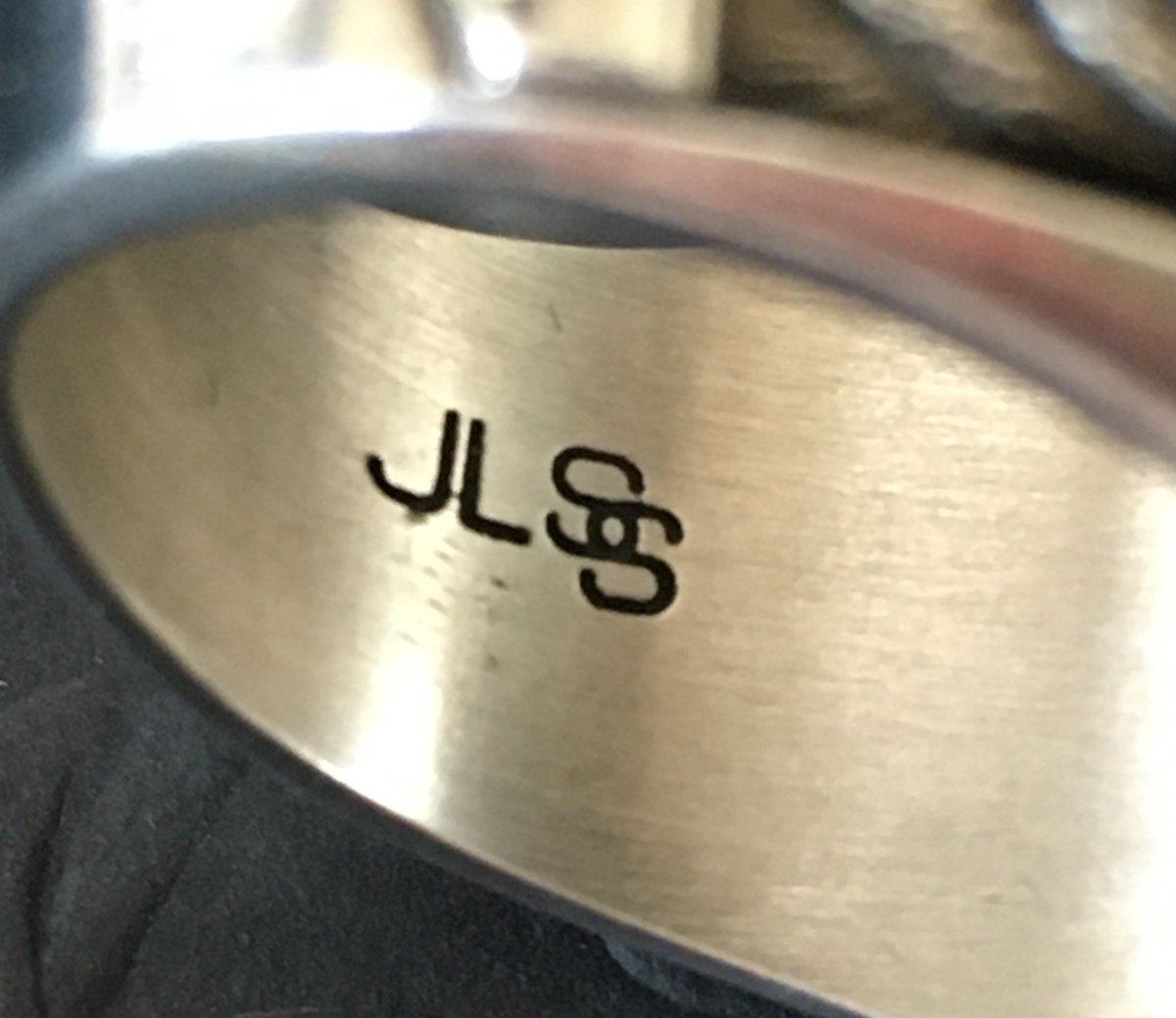 SomewareInTime's tweet photo. Check out 2008 Laurel Concord Bears Football CHAMPIONSHIP RING JL SS Jefferson #30 https://t.co/hsqWz76Dbu #eBay via @eBay https://t.co/fVlDreAC45
