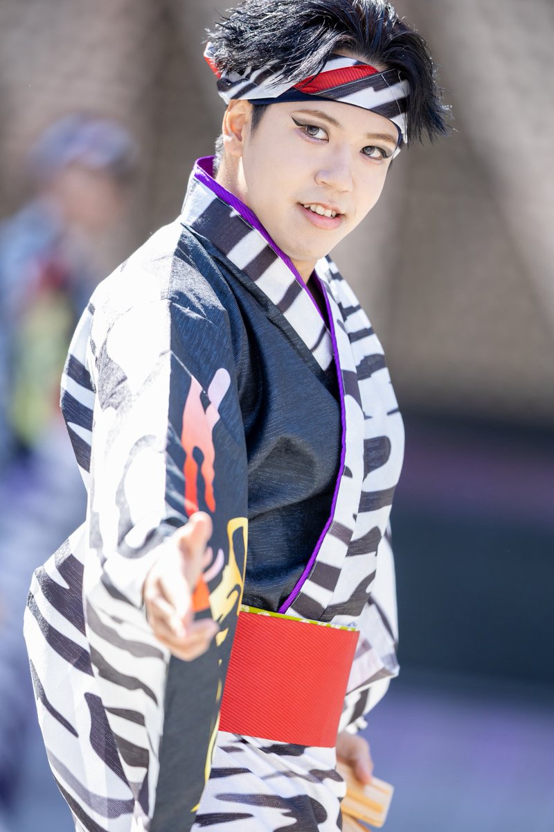 chiro17_'s tweet photo. 富山で今作観て絶対はるきくん似合う！って思ってたら今年も池袋に来てくれた👏
めちゃくちゃかっこよかったです🔫✨

2026.10.10
第27回東京よさこい
池袋西口公園
彪牙天翔 さん
【浮世乱舞～儚き世に今を舞え～】

#東京よさこい
#彪牙天翔 https://t.co/Nlx4XATVkx