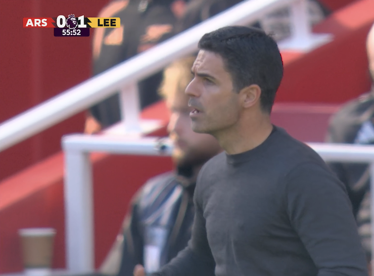 TouchlineX's tweet photo. 📸 - MIKEL ARTETA IS STRESSING!

THEY LOST 4-0 TO BRIGHTON AND NOW THEY ARE LOSING 1-0 TO LEEDS UNITED!

BUT MOST IMPORTANTLY, THEY ARE NOT CREATING ANY CORNERS ANYMORE! 

HE WANTS HIS SET PIECES BACK! https://t.co/XYoVaEL8wh