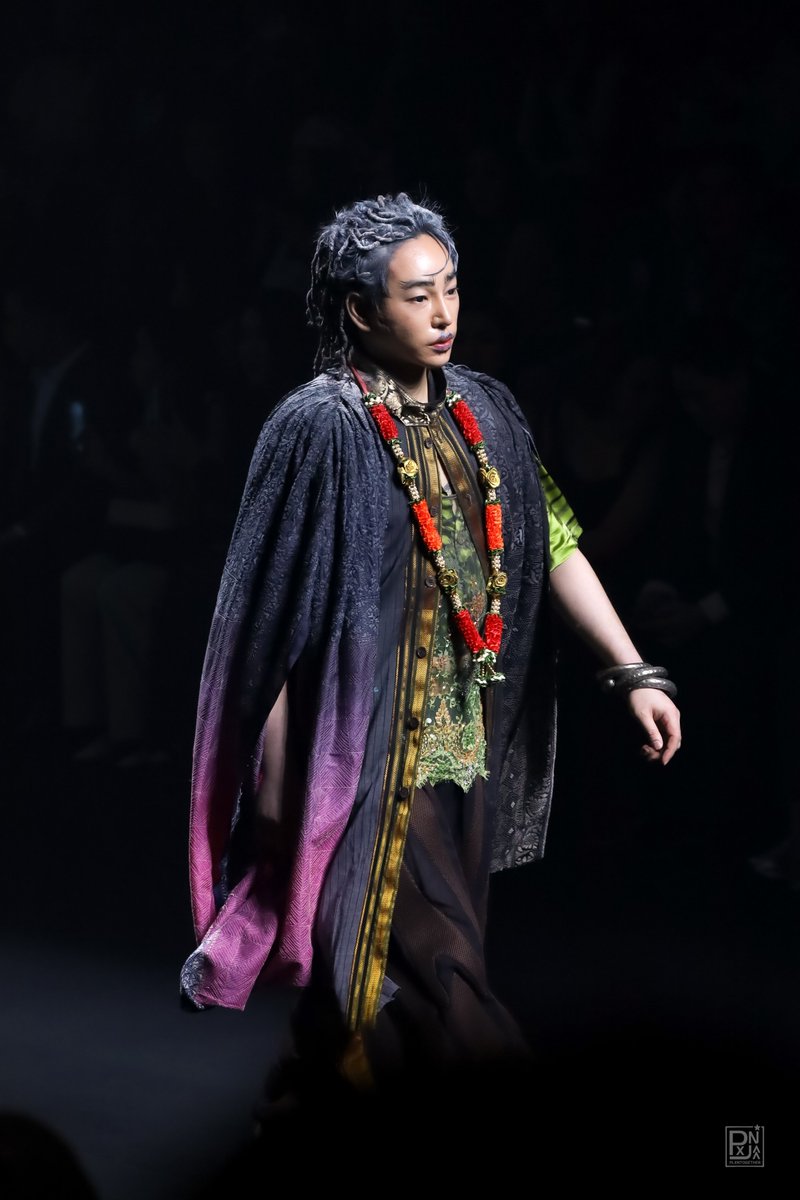 PLXNTogether's tweet photo. นานเท่าที่เราไม่เจอ ...
องค์โมเดลลง ✨️✨️✨️

See ya again @ Nagara BIFW 2026 

PECK BIFW26 SIAM PARAGON
#SiamParagonBIFW2026xPeck
#เป๊กผลิตโชค
#PeckPalitChoke
#PLxNTogetherPT https://t.co/VzAwufe4o1