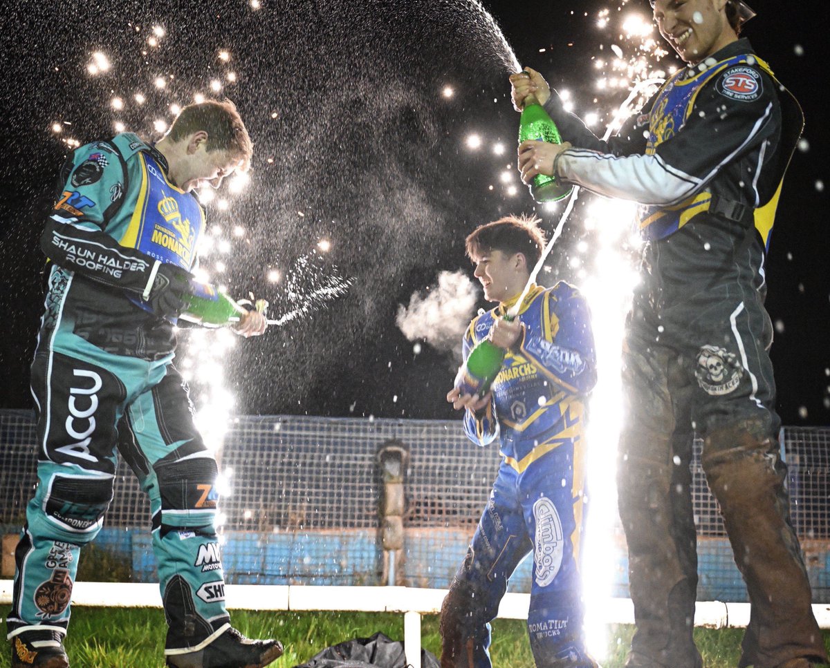 EdinMonarchs's tweet photo. 👑 Edinburgh Monarchs Academy - WSRA National Development League Champions 2026 🏆

The team celebrated in style as they lifted the National Development League trophy last night! 🍾 https://t.co/3NZCbGYp7w