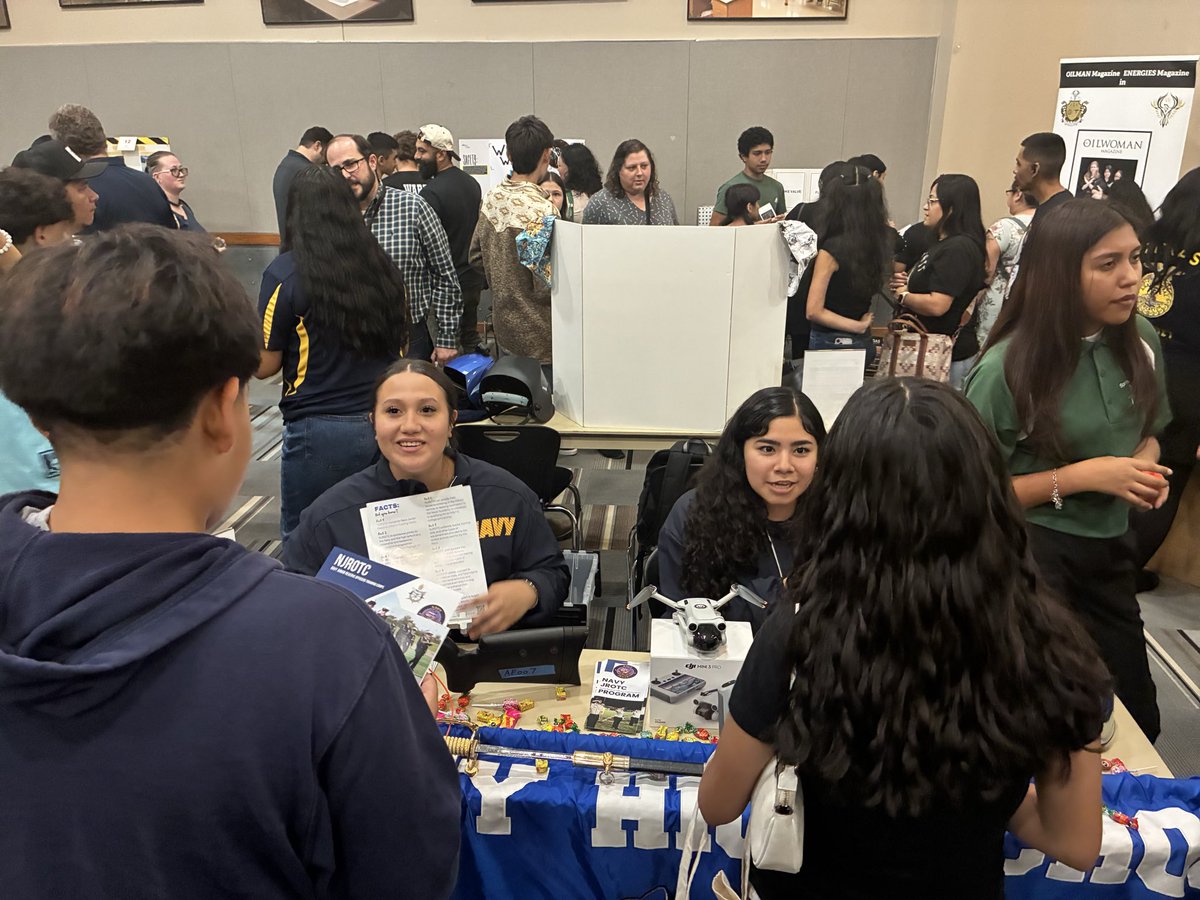 etinglesr's tweet photo. Great turnout at the Career Destination event on October 8th! Students received the opportunity to experience hands-on activities, explore career pathways, meet high school representatives, and discover opportunities for their future! 💪🏾 @SpringISD! @SpringISD_CTE @CteNths https://t.co/zirqc7F7Yb