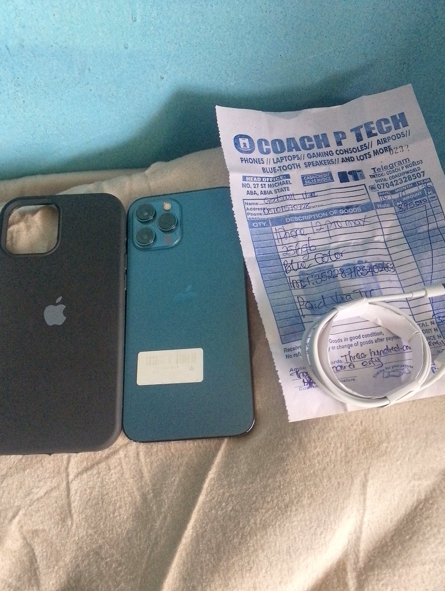 IroIbeGodswill7's tweet photo. iPhone is not an achievement 
But 
Try and have it 

Web 3 and God did 🎊 https://t.co/hWRV2ahYLR