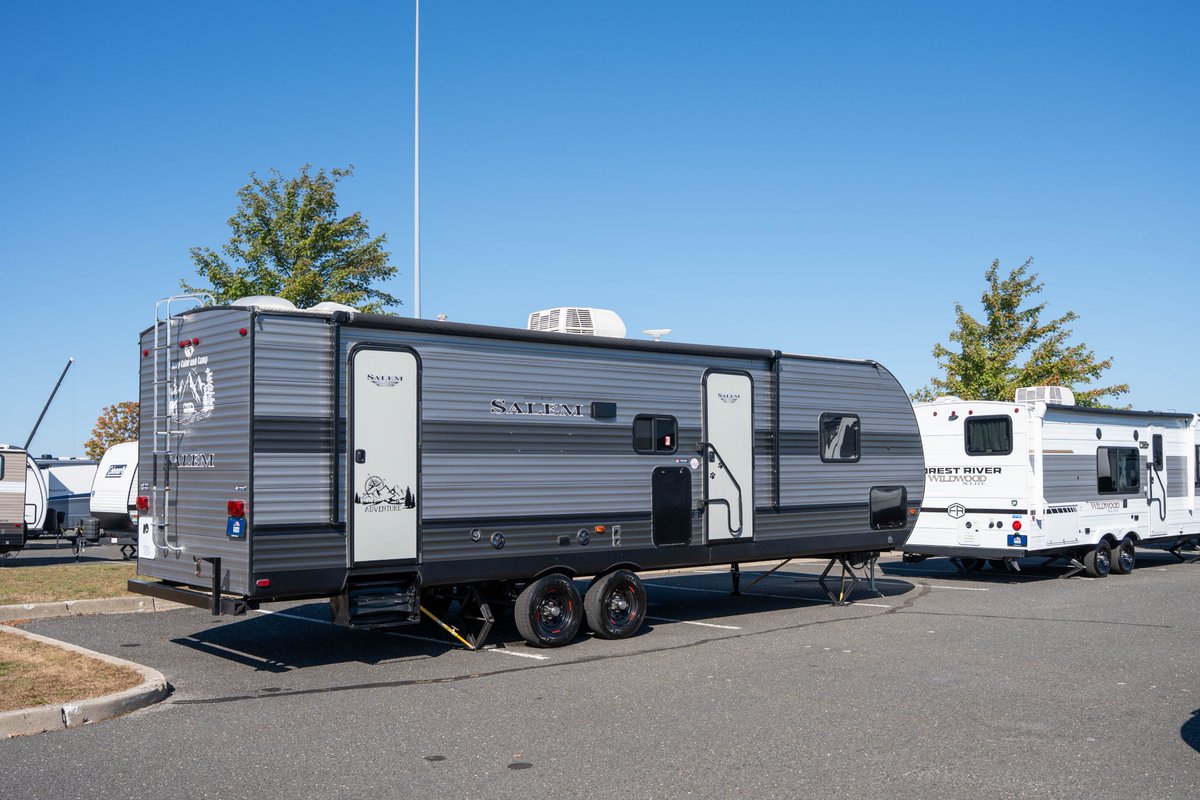 BlueClaws's tweet photo. We're here from 10 am - 7 pm today (Saturday) and 10 am - 5 pm on Sunday at the @CampingWorld Fall RV Show at ShoreTown Ballpark! https://t.co/iCEbHFdVIy