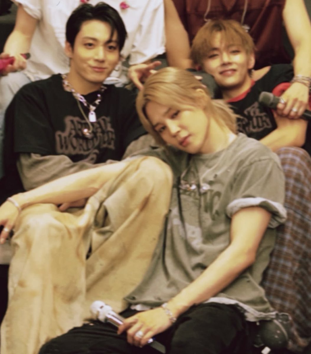 no1likejimjn's tweet photo. 🚬🚬🚬🚬 https://t.co/TeeTN8MOqN