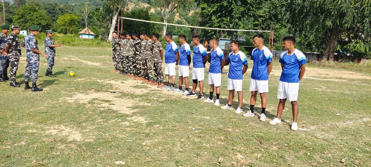 9BnSSB_INDIA's tweet photo. दिनांक 09 अक्टूबर 2026 को सीमा चौकी में तैनात 09वीं वाहिनी SSB, के कार्मिकों ने APF नेपाल के साथ मैत्रीपूर्ण वॉलीबॉल प्रतियोगिता में प्रतिभाग किया। इस पहल से आपसी समन्वय, सहयोग एवं सौहार्द को बढ़ावा मिला।

#SSB_INDIA #SSBFTRLUCKNOW #SSBSHQGKP https://t.co/QjMBhtmcML