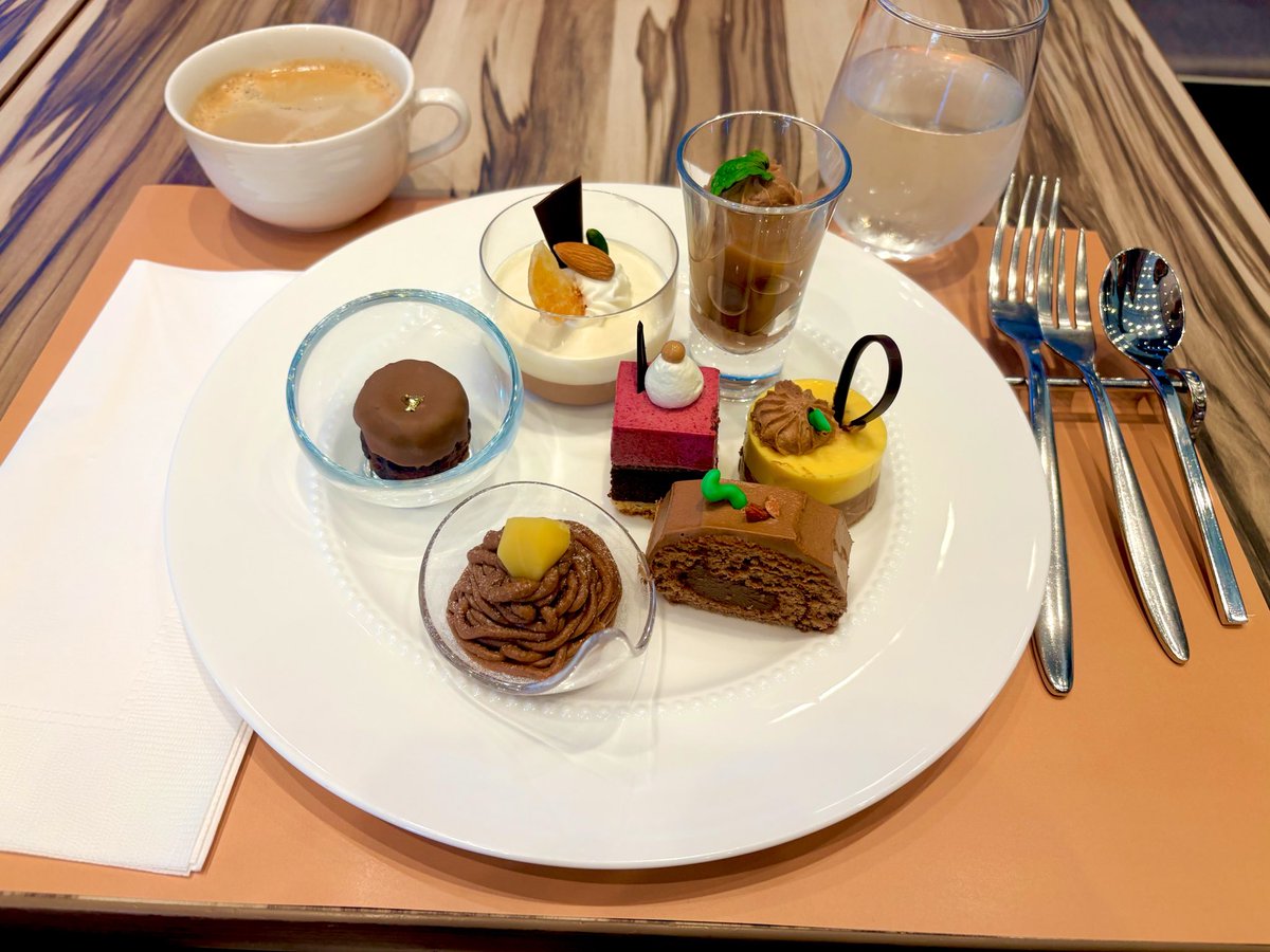 Kagerin_1222's tweet photo. 🍫🍠🌰 https://t.co/0alpj29bbI