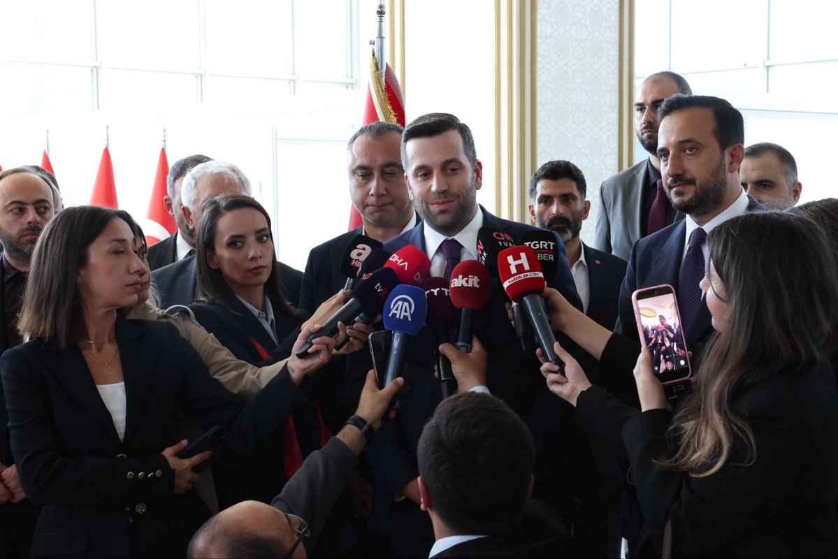 serdarorhan's tweet photo. Ataşehir’imiz için yeni bir başlangıç, güzel bir gelecek diliyorum. 

Sonucun ilçemiz ve tüm hemşehrilerimiz için hayırlı olmasını temenni ediyorum.

#Ataşehir #AtaşehirBelediyesi https://t.co/gNIQs3a9IE