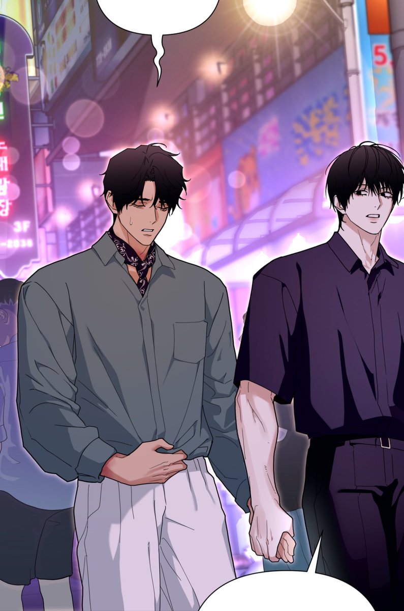 foreternal_love's tweet photo. Dressing up and holding hands...they look like they're on a date https://t.co/cTKv3K1Reo