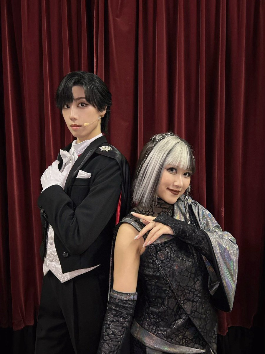 _uiintzel's tweet photo. #美少女戦士セーラームーン
#ShiningTheater Shinagawa Tokyo-
本日もありがとうございました🌙

杏莉タキ様と。
どこを切り取っても抜かりのない美しさとかっこよさ。敵ながら魅入ってしまいます...✨🥀

次回18日💡
少しアップデートにお時間をいただき、また完璧な姿で戻ってまいりますね🦾🖤👋🏻 https://t.co/RylHGKByAi
