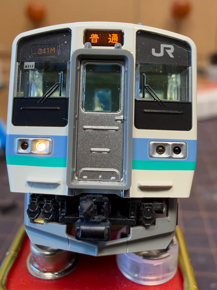 10_520f99T's tweet photo. N-DNAと小列車工房は211系の顔面をかっこよくするパーツが沢山出てますんでね。是非。

(球切れは気にしないで😇) https://t.co/YVB7ZnsXGX