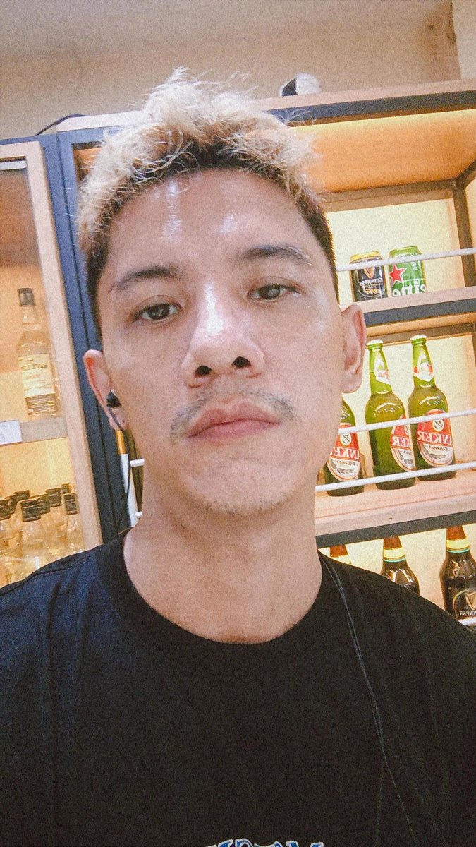 ChasDreamer's tweet photo. Sesekali kan tampil dgn wajah yg sayuuuuu ini.... 😌😌 https://t.co/m6mBCmihmE