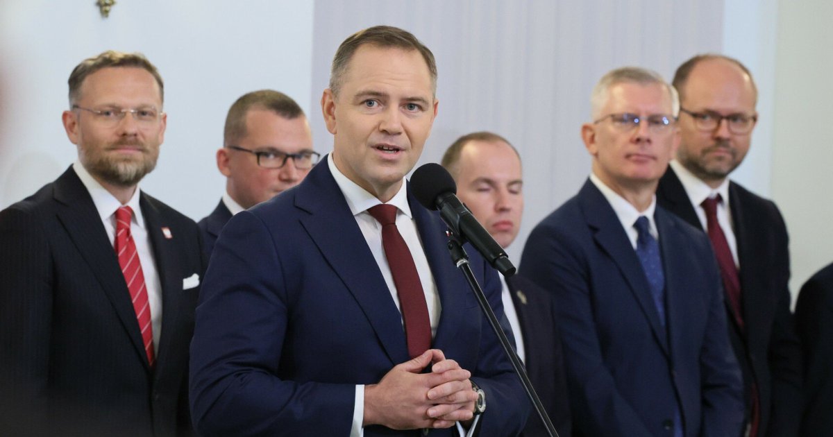 TweetyBoga's tweet photo. Zakute łby nie chcą 𝗨𝗡𝗜𝗜.
Zakute łby nie chcą 𝗡𝗔𝗧𝗢.
Zakute łby nie chcą 𝗦𝗔𝗙𝗘.
Zakute łby nie chcą 𝗣𝗢𝗟𝗦𝗞𝗜.
Zakute łby popierają sojusz 𝗧𝗥𝗨𝗠𝗣𝗔 z 𝗣𝗨𝗧𝗜𝗡𝗘𝗠.

ZAKUTE ŁBY CHCĄ NA WSCHÓD! https://t.co/q5ANlQkWmy