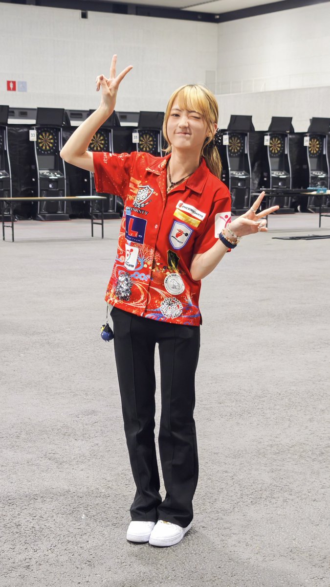 hiro1102's tweet photo. PERFECT静岡大会会場で撮った写真！

女子3位タイの阿嘉紗香プロと写真撮らせて頂きました😊 https://t.co/uRO5JjxBSj
