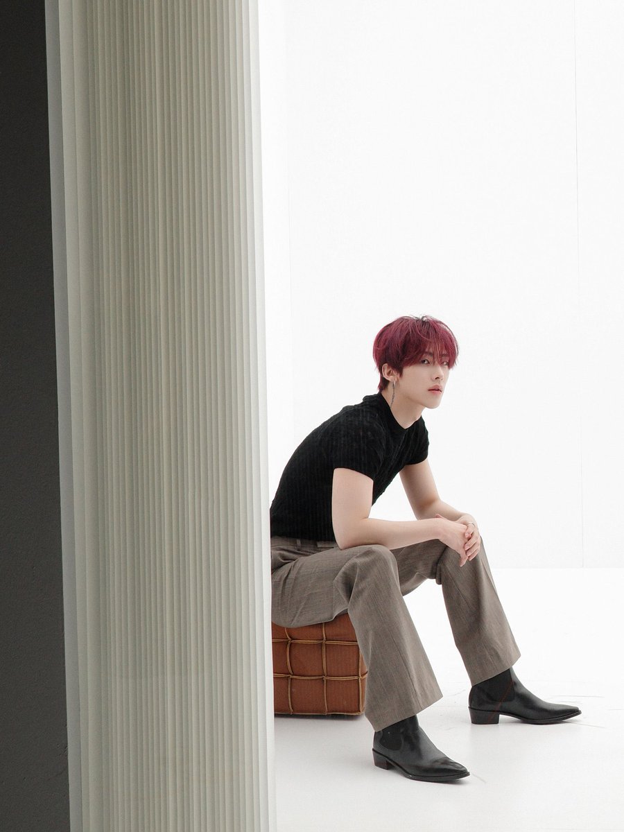 2004O52O's tweet photo. 나 뾰족구두콤있어.. https://t.co/9x2lfbw50I