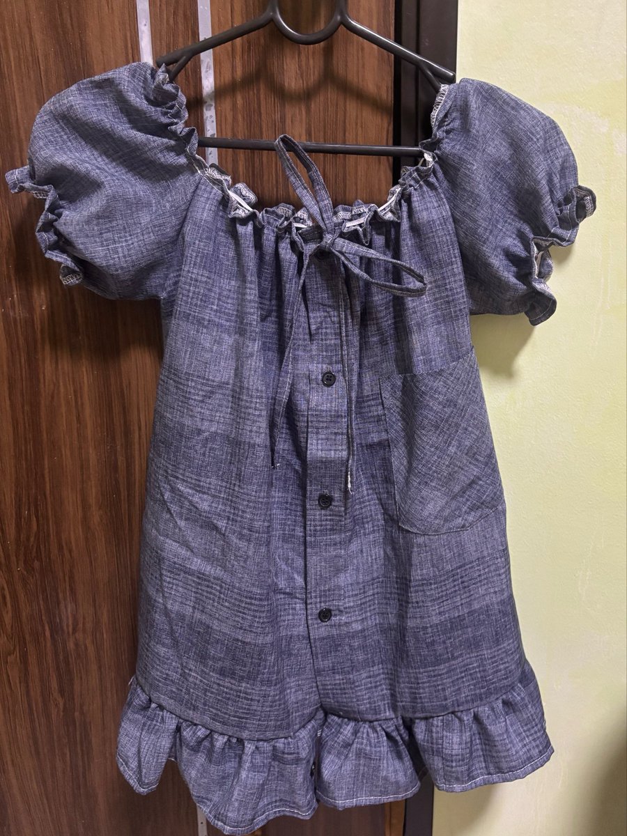 ttcutxqq's tweet photo. 100 ฿ ส่งฟรี เสื้อผูกเข้ารูปได้ สวยมากค่าใส่ครั้งเดียว💙

#เสื้อมือสอง #เสื้อผ้ามือสองสภาพดี #ส่งต่อเสื้อผ้ามือสอง #ส่งต่อเสื้อผ้า #โล๊ะตู้เสื้อผ้า #โล๊ะตู้ #ส่งต่อกระเป๋า #ส่งต่อเสื้อผ้า #ส่งต่อเสื้อมือสอง #เสื้อผ้ามือ2 https://t.co/B1xZr1kKN9