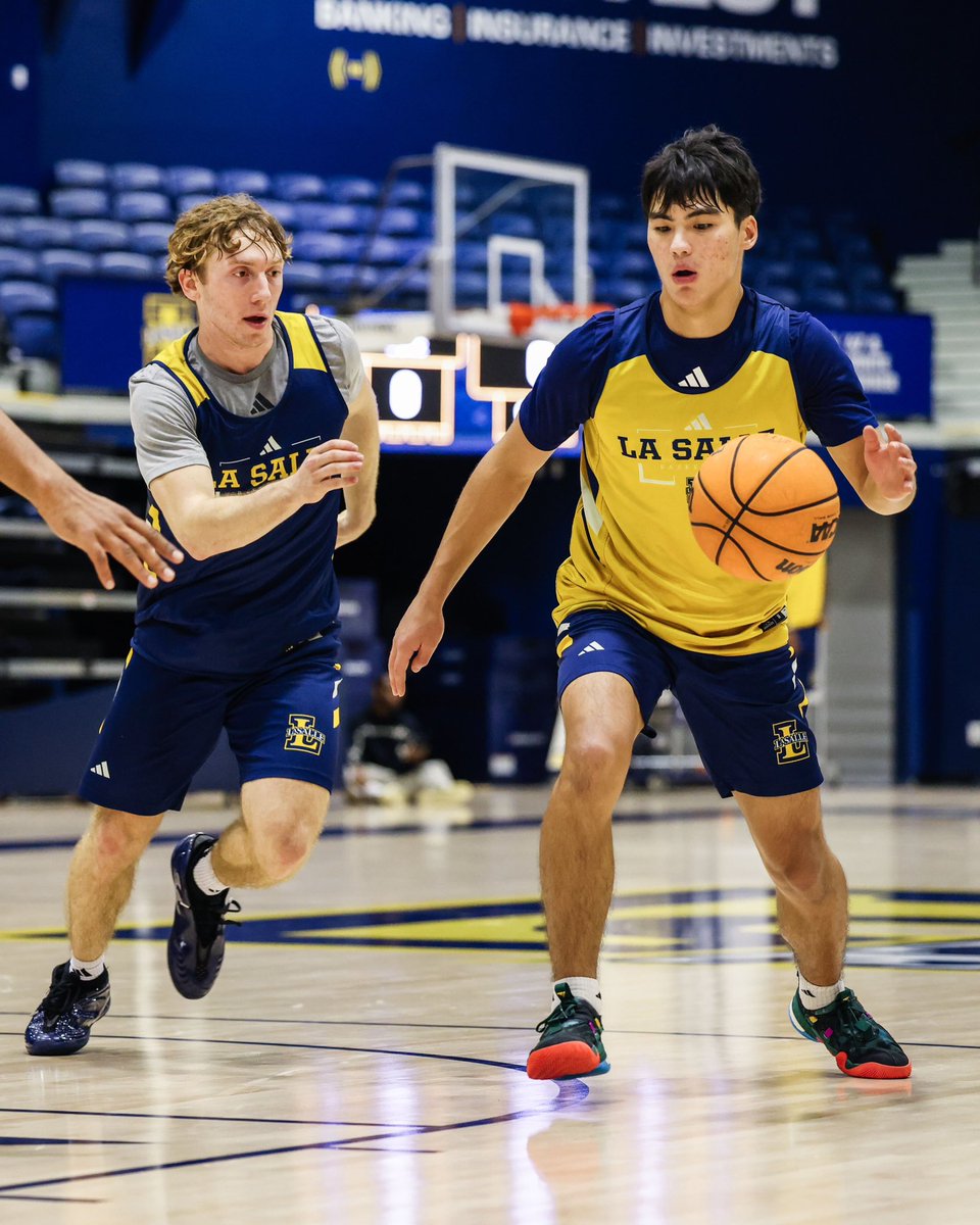 LaSalle_MBB's tweet photo. Weekend work 🔭🏀 https://t.co/HBjlb1U7Dv