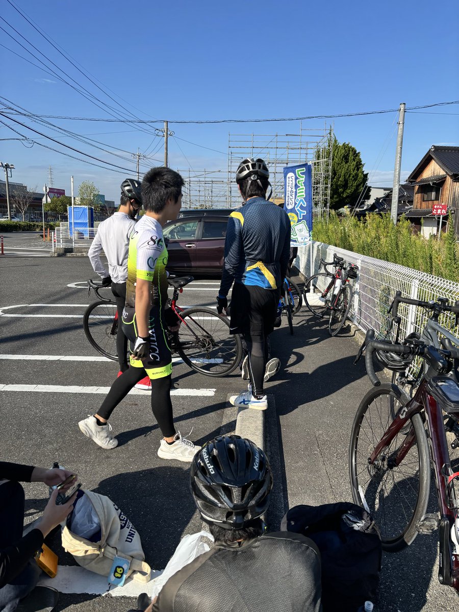 yucc11300's tweet photo. 耐久レースお疲れ様でした！
サポートしていただいた先輩方、ありがとうございます😊 https://t.co/t7hJbi4wNM