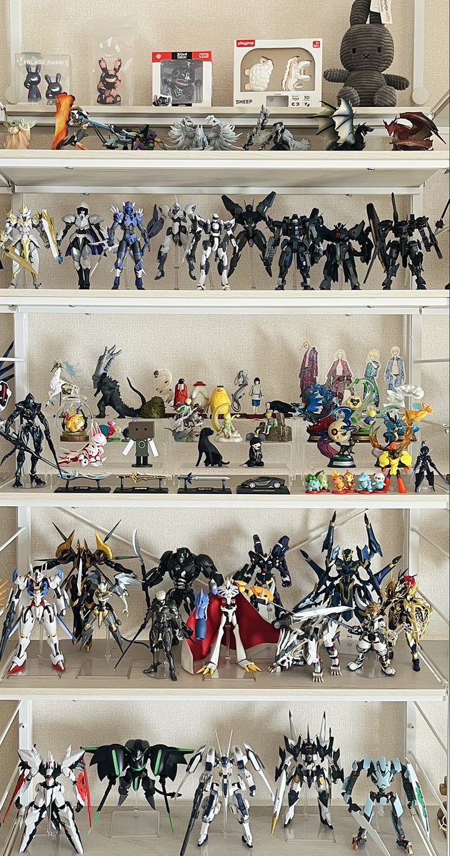 matou419551's tweet photo. テーマ別でまとめるようにしてます
#フィギュア棚 https://t.co/yUWK37jSWT