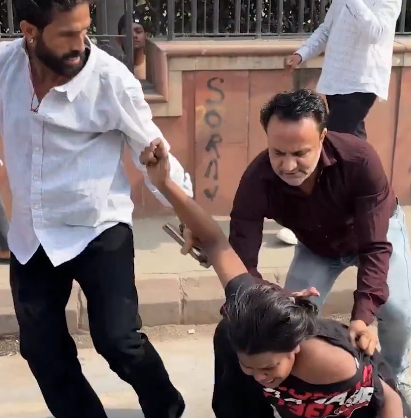 harmanmander's tweet photo. @BJP4India BJP goons https://t.co/ApTF9znP4A