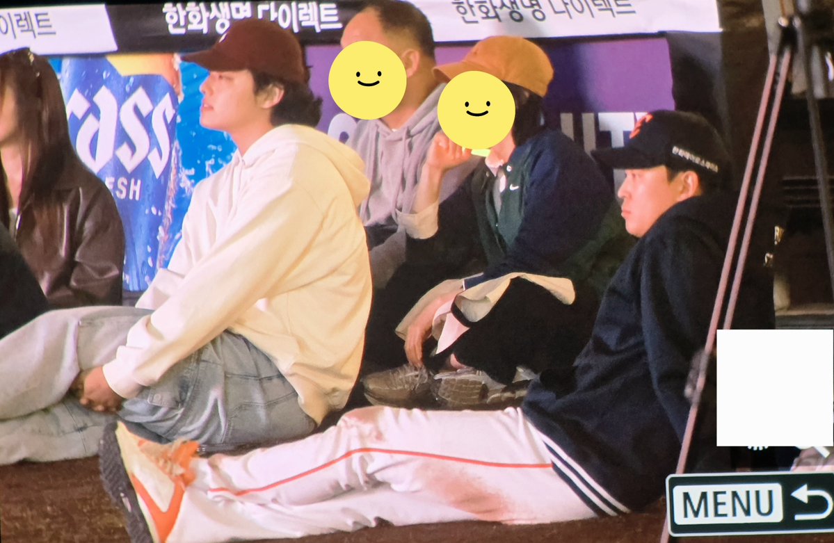jew__IF's tweet photo. 정은원 문동주 내년에 잘할 사람들 https://t.co/Ll2f2CBzKW