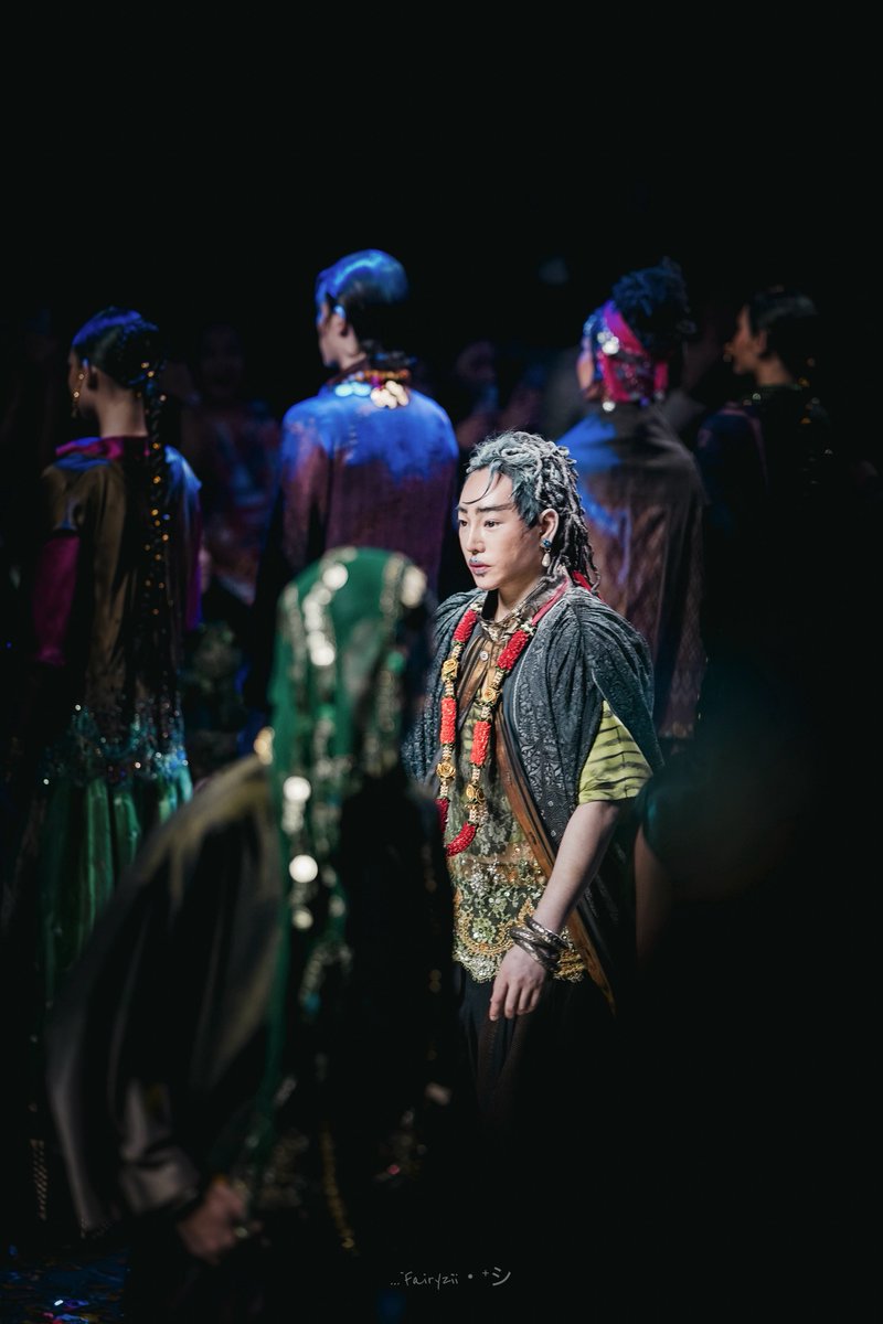 Fairyziiipalit's tweet photo. Amoung us ,,
💯🔥

PECK BIFW26 SIAM PARAGON
#SiamParagonBIFW2026xPeck
#PeckPaLitChoke
#เป๊กผลิตโชค @peckpalit 
#NAGARA #BIFW2026 
#fairyxpeckpalit #palitgallery https://t.co/HpAcDR15pr