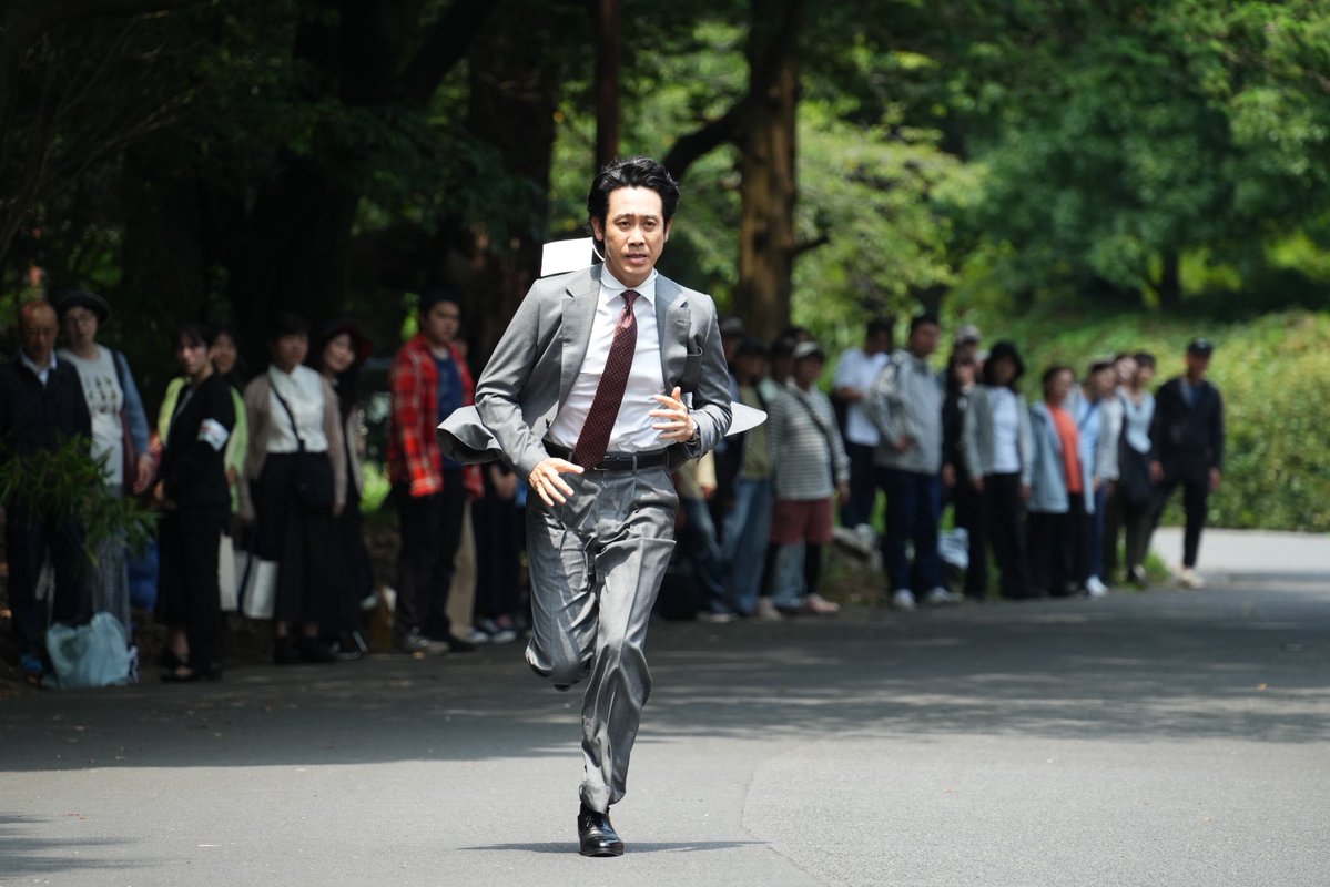 orehako_ntv's tweet photo. #俺たちの箱根駅伝 
第1話放送中

ついに、この歴史的な瞬間が―！！

#桑田佳祐 さんが
ドラマ『俺たちの箱根駅伝』のために
書き下ろした主題歌

「神々の襷（たすき）」

その楽曲とタイトルが、
今、ついに初解禁となりました！！

箱根駅伝に全てをかける人々の物語に
桑田佳祐さんの歌声が重なります。

この特別な瞬間を
今後の展開を予感させる
スペシャル映像とともに
お楽しみください！

TVerにてリアルタイム配信中！！
🔗 https://t.co/u1356kjolP