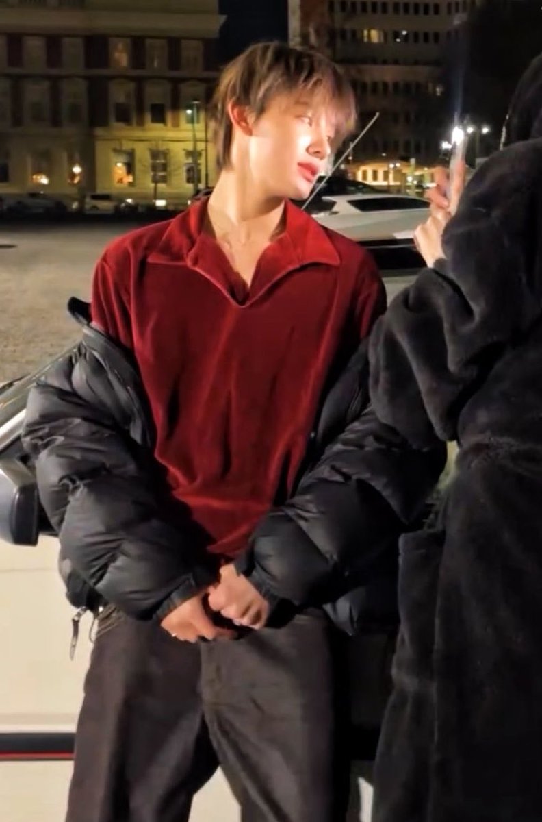 86cwjm's tweet photo. THIS COLOR ON HIM ? https://t.co/GCEkpsdK6c