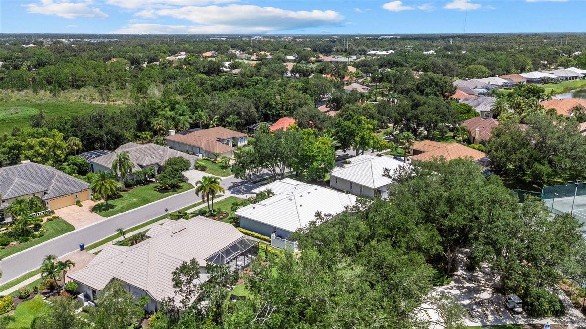 scott_swonger's tweet photo. New Listing Price: $695,000
288 VENICE GOLF CLUB DR, Venice, FL 34292 is a fantastic property with 3 bedrooms and 3.0 bathrooms.
See more here: https://t.co/6zgFdNxqh4 https://t.co/hxXPTxdnhI