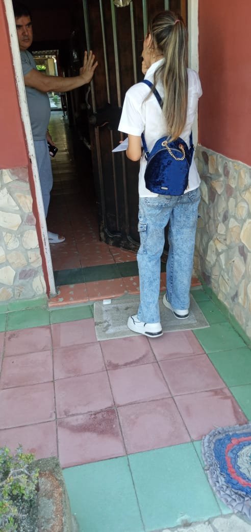 Dgsmjibacoa's tweet photo. Se realizan actividades de pesquisa activa en la población del CMF no.2 con estudiantes de Enfermería.
#SaludMajibacoa
#CubaPorLaSalud https://t.co/nCR9fdzYkl