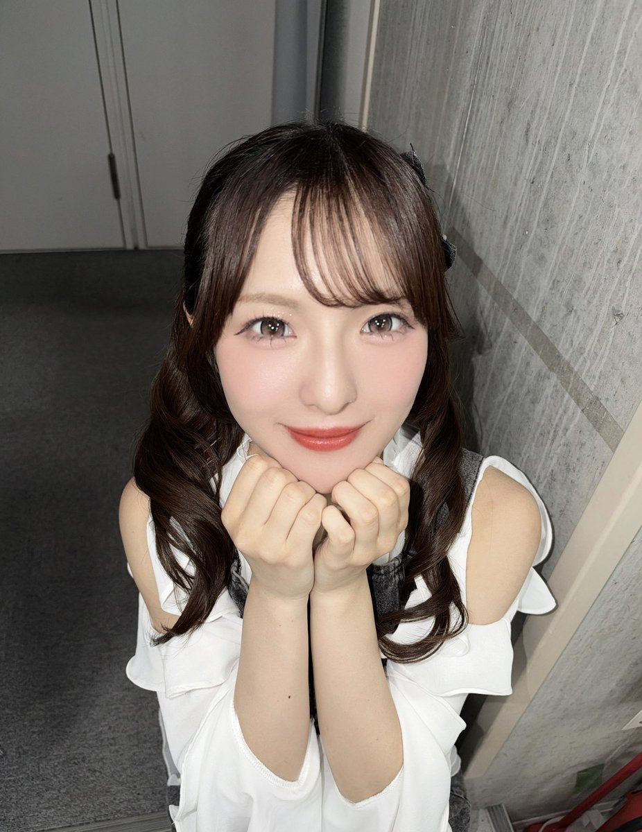 nanami_otsuka's tweet photo. #シアターの女神公演
今日もコールやサイリウムをありがとう。
 いつも力になってるよ🥰

あと、かわいい後輩ちゃんにいっぱいイジってもらえて幸せ(ひよりにこれ言ったら「ドMじゃないですかぁ！」って言われてうれしかった) https://t.co/RqLviV4J9Z