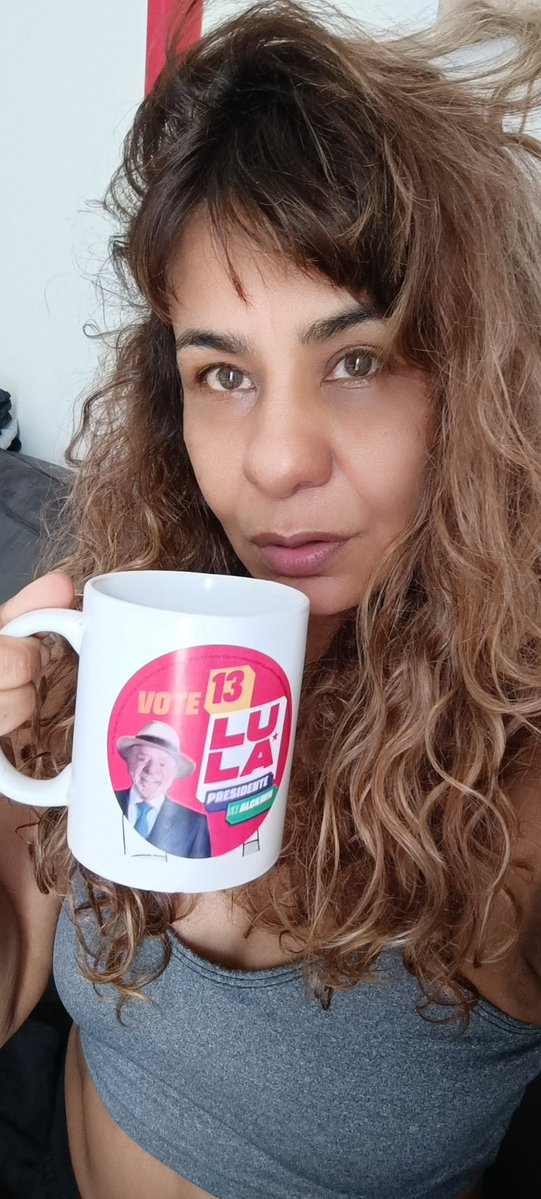 Lu_Ravenna's tweet photo. Biscoiteiras que tomam café sem açucar, bora ! https://t.co/WI2qP9cztZ