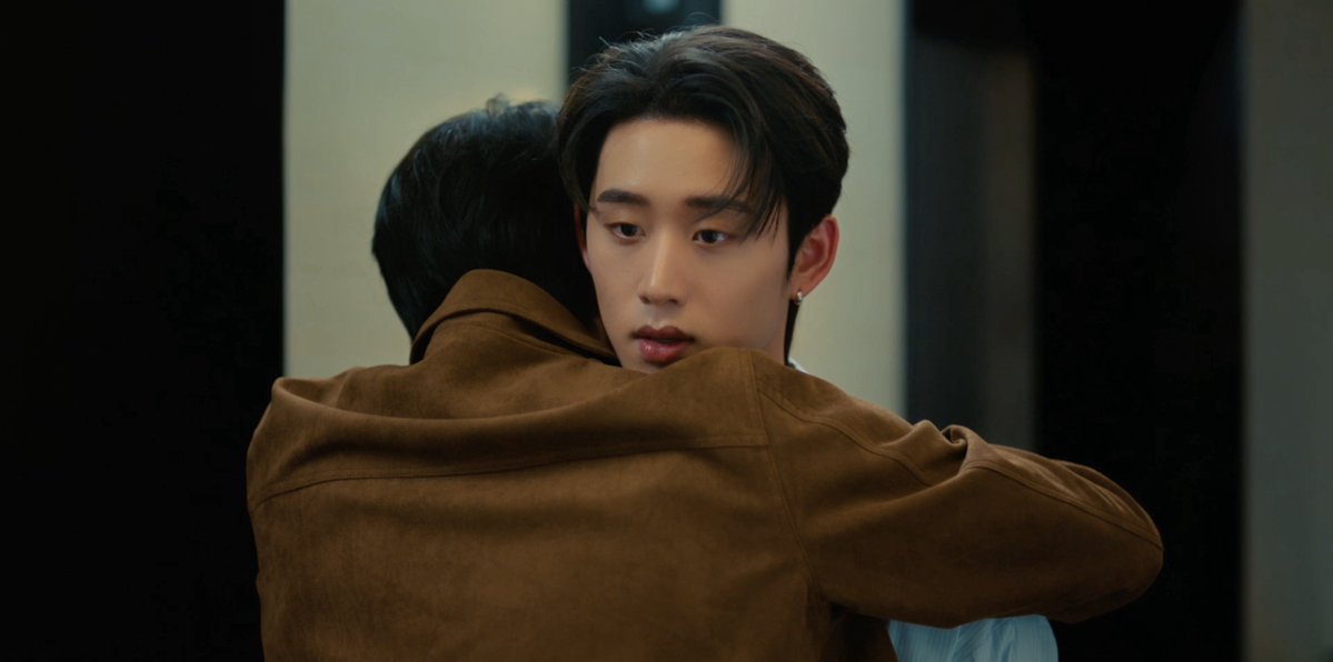 EstRvp's tweet photo. คนไทยเป็นอะไรกับคนเก่า

#YouManiacSeriesEP7 https://t.co/3O98nHyVy2
