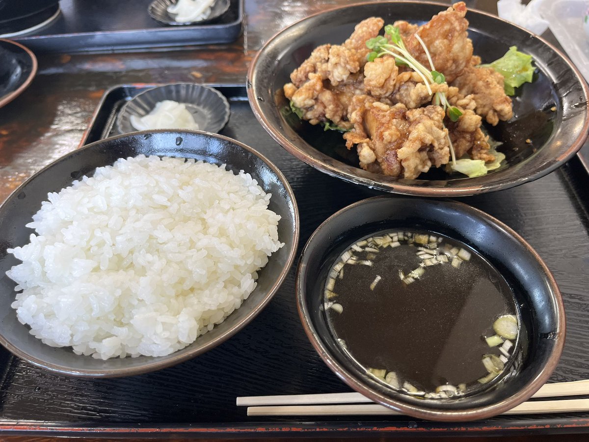 NissanKai's tweet photo. #油淋鶏　#中華料理

青森県弘前市

中華料理　みんぱい　城東店

油淋鶏定食

久しぶりの油淋鶏定食。美味しかった。 https://t.co/VhksZrG4ZC