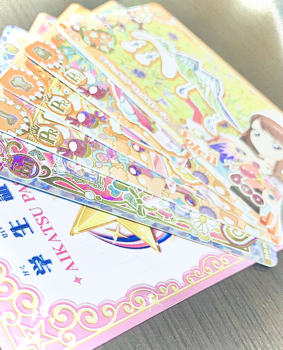 noachan_121's tweet photo. ゲーセン行ったらまさかの昔(？)のアイカツあって久しぶりにプレイ.ᐟ
懐かしすぎて終始感動
またカード集めようかなっ
昔からこのキャラでやってます、もし見かけたら声かけてください笑
 #アイカツアンコール  #アイカツ https://t.co/6vcaZMtEMW