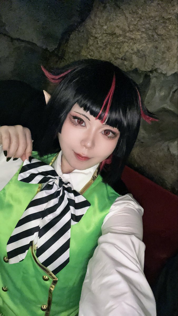 koppan_camera's tweet photo. #Dハロ仮装2026
#Dハロツイステ 
リボン組インパもしたいなぁのリボンアピ🎀 https://t.co/5GHPW7Uge4