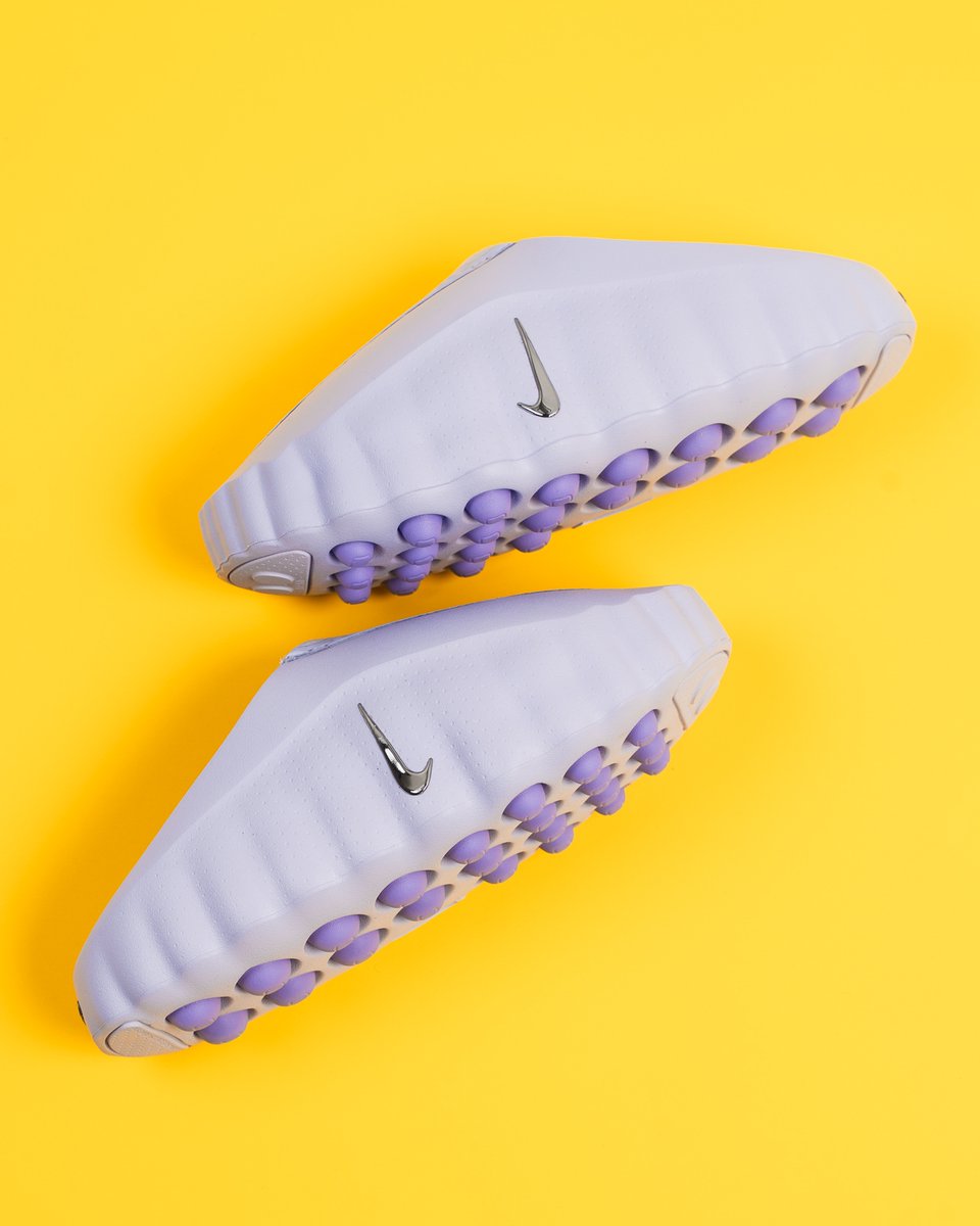 menscloset407's tweet photo. The ultimate pre game advantage drops Thursday, October 15, 2026 at 10:00 AM with the Women's Nike Mind 001. Engineered with 22 dynamic nodes to activate sensory areas of your brain.

Tit our bio link to cop yours!

#NikeMind001 #WomensSneakers #NikeMind #PreGameRoutine https://t.co/cUXwNIgvFX