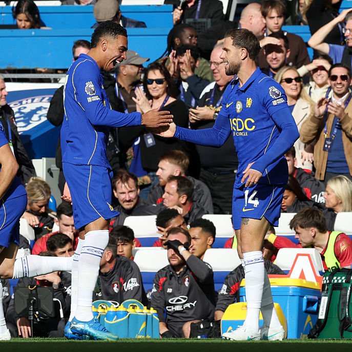 MirrorFootball's tweet photo. ⚡️ A lightning start from Chelsea with two goals in three minutes!

Chelsea 2-0 Bournemouth

#CHEBOU https://t.co/OlKGUAUDVw