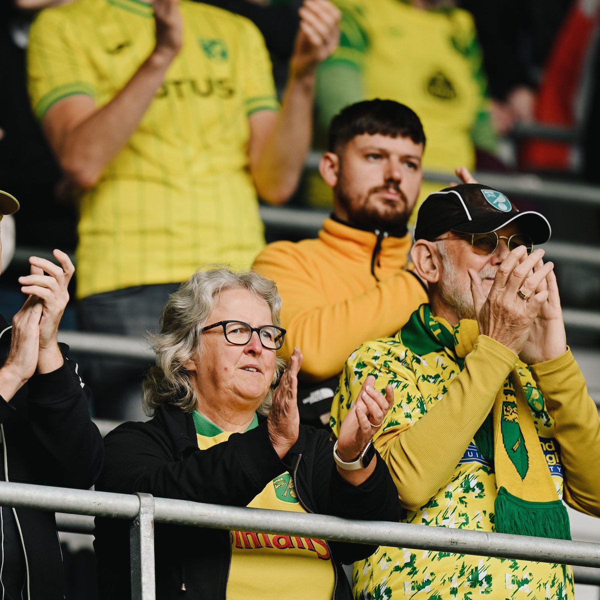 NorwichCityFC's tweet photo. Safe travels home to the 800 Yellows who made the trip across today 💛

Thank you for your support, once again. https://t.co/pVziYCeCjD