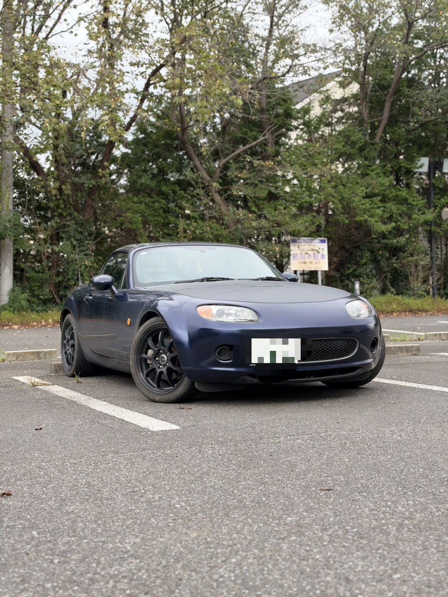 97t532's tweet photo. カーセンサーでありそうな画角 https://t.co/x6a8vUgyRW